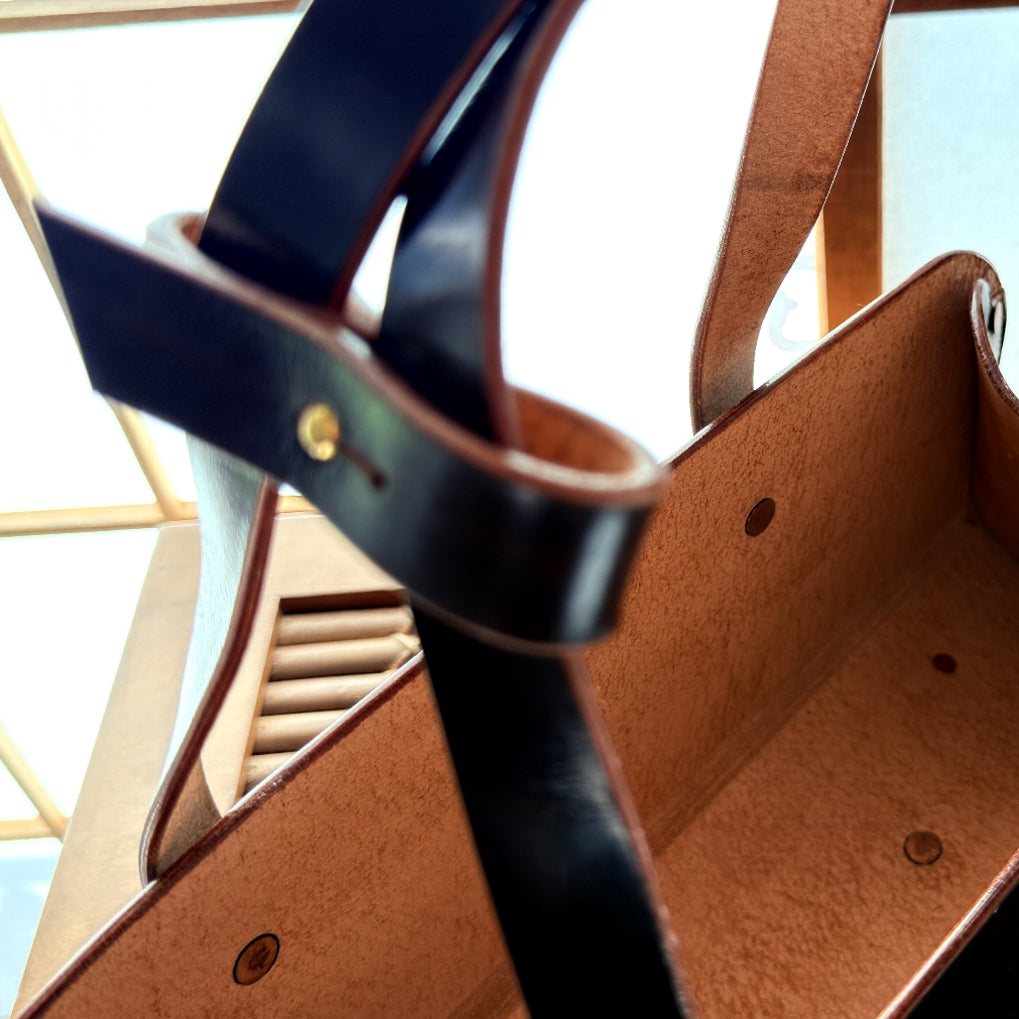 Type B YVN 002 Structured Tool Tote